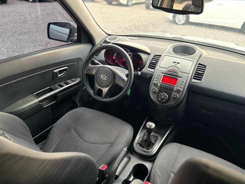 KIA MOTORS - SOUL - 2010/2010 - Prata - R$ 41.900,00