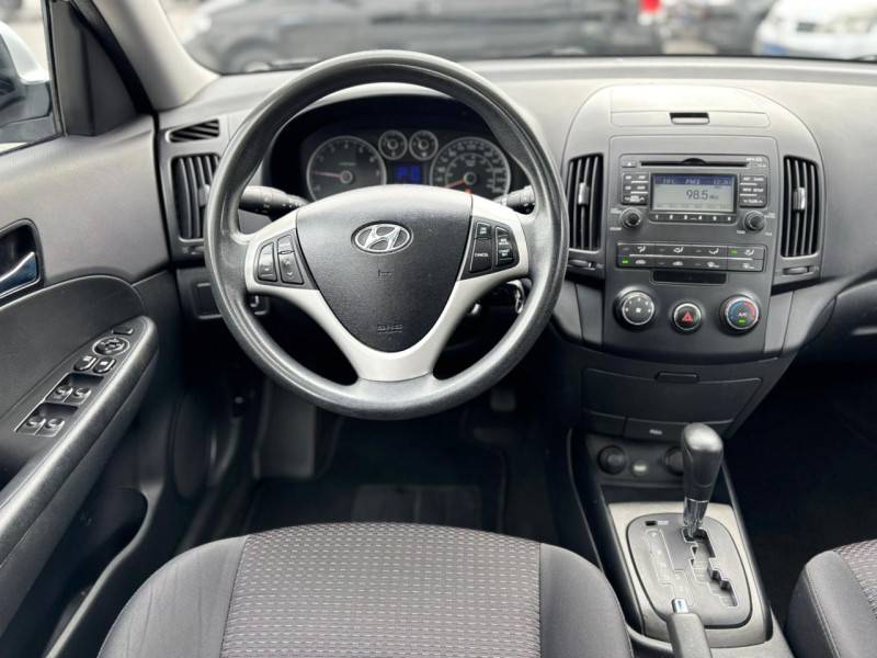 HYUNDAI - I30 - 2011/2012 - Prata - R$ 51.900,00