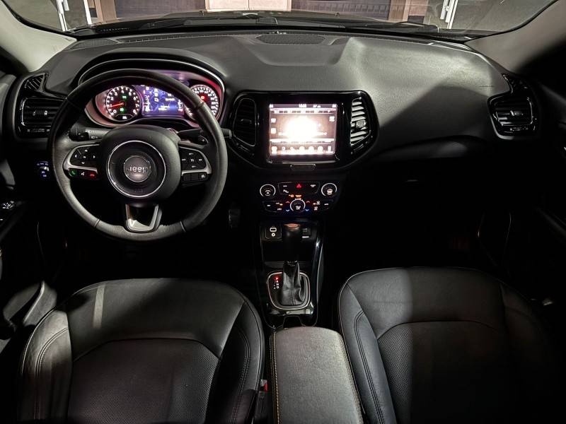 JEEP - COMPASS - 2017/2017 - Preta - R$ 93.900,00
