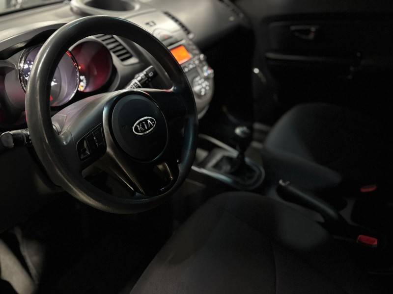 KIA MOTORS - SOUL - 2010/2010 - Prata - R$ 41.900,00