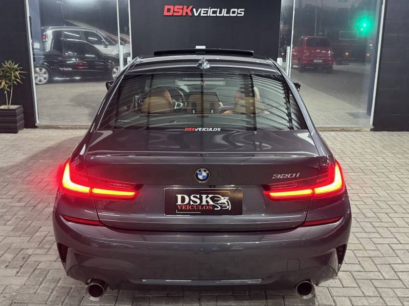 BMW - 320I - 2020/2020 - Cinza - R$ 219.900,00