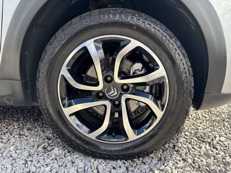 CITROËN - C3 AIRCROSS - 2011/2012 - Prata - R$ 40.900,00