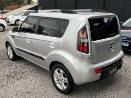KIA MOTORS - SOUL - 2010/2010 - Prata - R$ 41.900,00