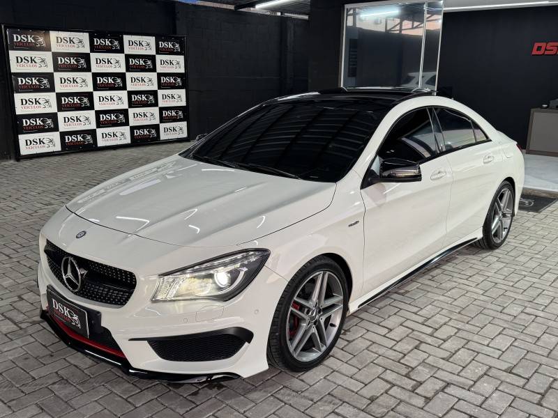 MERCEDES-BENZ - CLA 250 - 2015/2015 - Branca - R$ 149.900,00