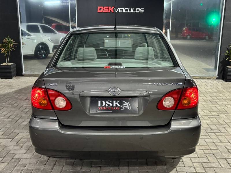 TOYOTA - COROLLA - 2006/2006 - Cinza - R$ 38.900,00