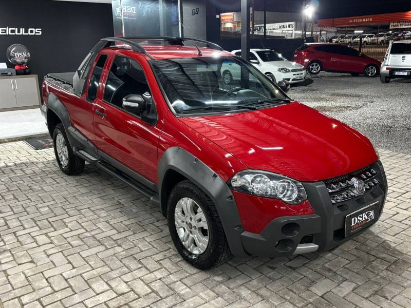 FIAT - STRADA - 2012/2012 - Vermelha - R$ 52.900,00