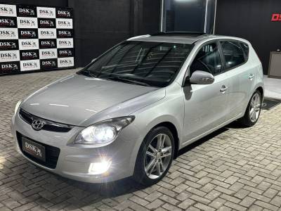 HYUNDAI - I30 - 2011/2012 - Prata - R$ 51.900,00