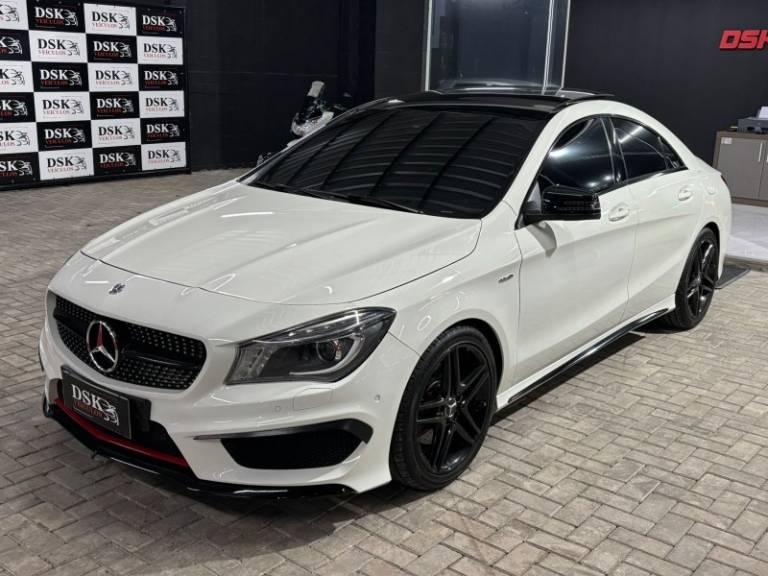 MERCEDES-BENZ - CLA 250 - 2015/2015 - Branca - R$ 145.900,00