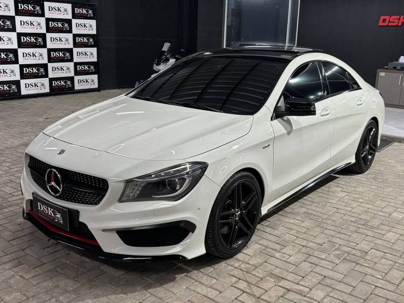 MERCEDES-BENZ - CLA 250 - 2015/2015 - Branca - R$ 145.900,00