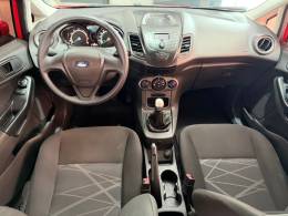 FORD - FIESTA - 2014/2015 - Vermelha - R$ 43.900,00