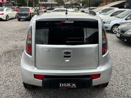 KIA MOTORS - SOUL - 2010/2010 - Prata - R$ 41.900,00