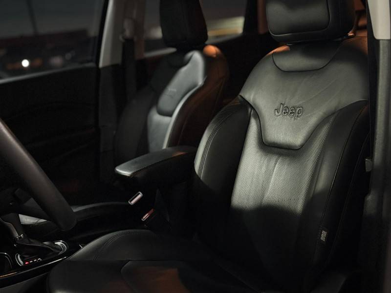 JEEP - COMPASS - 2017/2017 - Preta - R$ 93.900,00