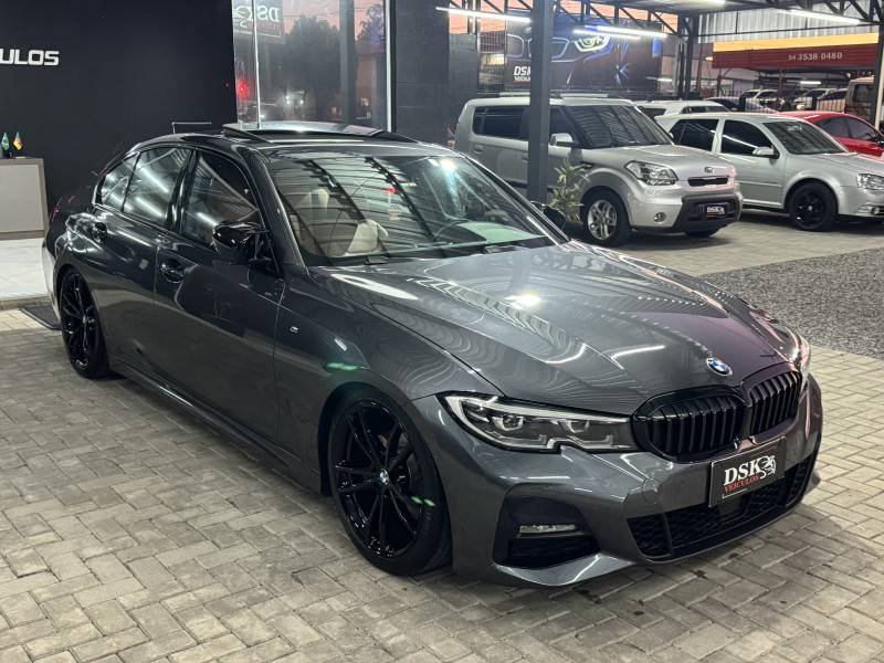 BMW - 320I - 2020/2020 - Cinza - R$ 219.900,00