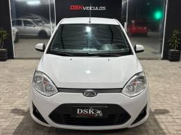 FORD - FIESTA - 2014/2014 - Branca - R$ 37.900,00