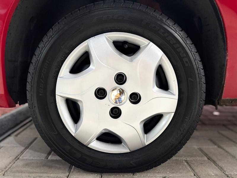 CHEVROLET - CELTA - 2013/2013 - Vermelha - R$ 27.900,00