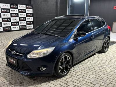 FORD - FOCUS - 2014/2015 - Azul - R$ 64.900,00