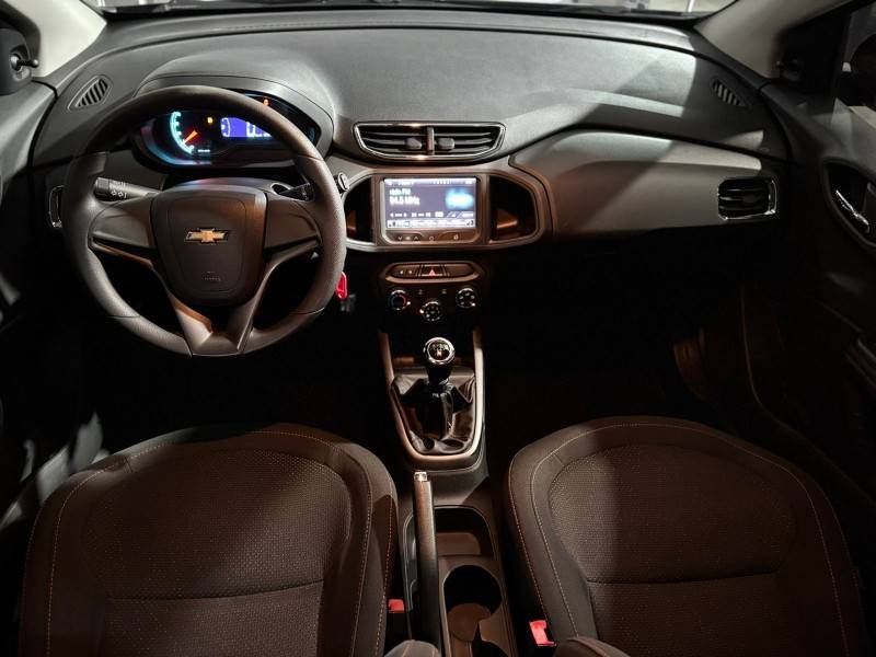 CHEVROLET - ONIX - 2013/2013 - Preta - R$ 42.900,00