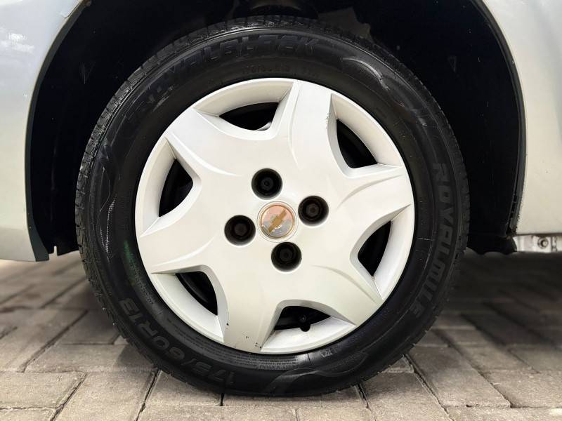 CHEVROLET - CELTA - 2012/2012 - Prata - R$ 33.900,00