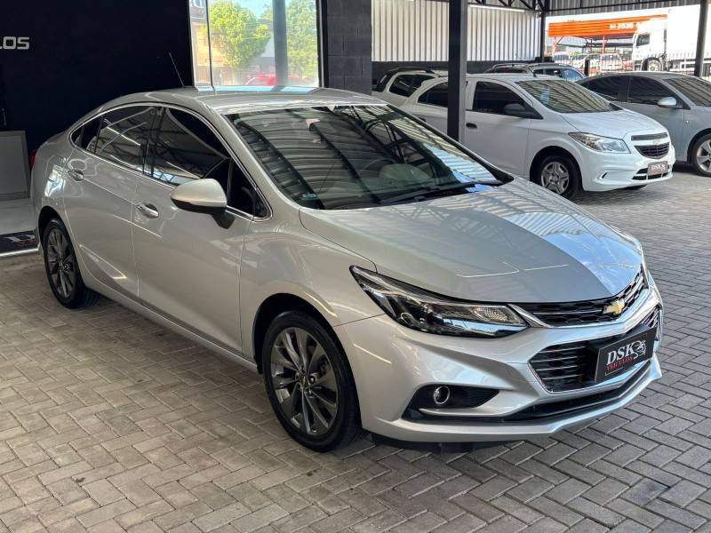 CHEVROLET - CRUZE - 2017/2017 - Prata - R$ 86.900,00