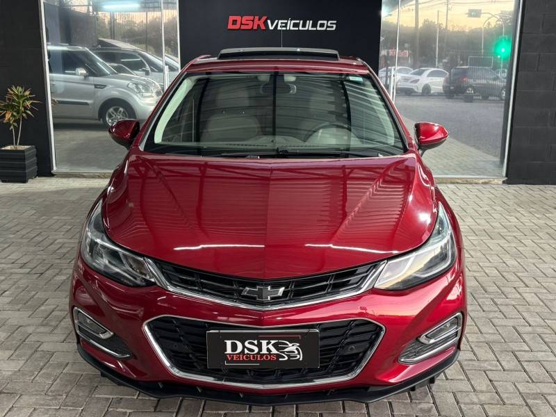 CHEVROLET - CRUZE - 2018/2018 - Vermelha - R$ 95.900,00