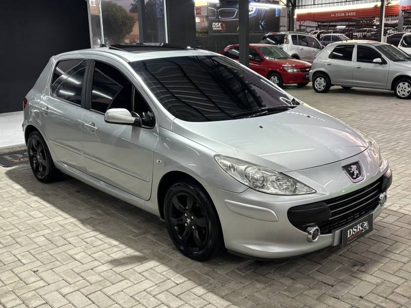 PEUGEOT - 307 - 2009/2010 - Prata - R$ 29.900,00