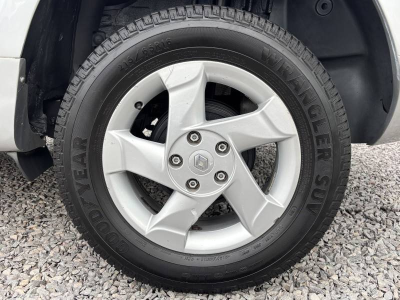 RENAULT - DUSTER - 2013/2013 - Prata - R$ 51.900,00