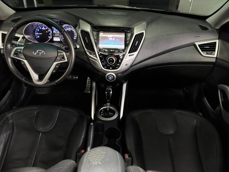 HYUNDAI - VELOSTER - 2012/2012 - Preta - R$ 58.900,00