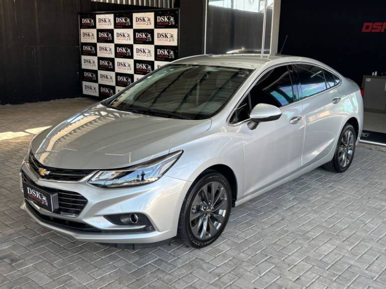 CHEVROLET - CRUZE - 2017/2017 - Prata - R$ 86.900,00