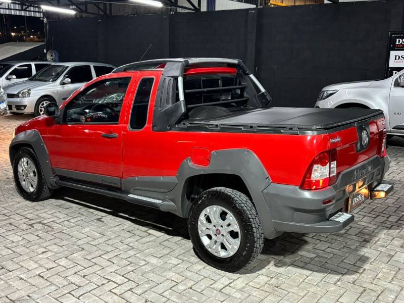FIAT - STRADA - 2012/2012 - Vermelha - R$ 52.900,00