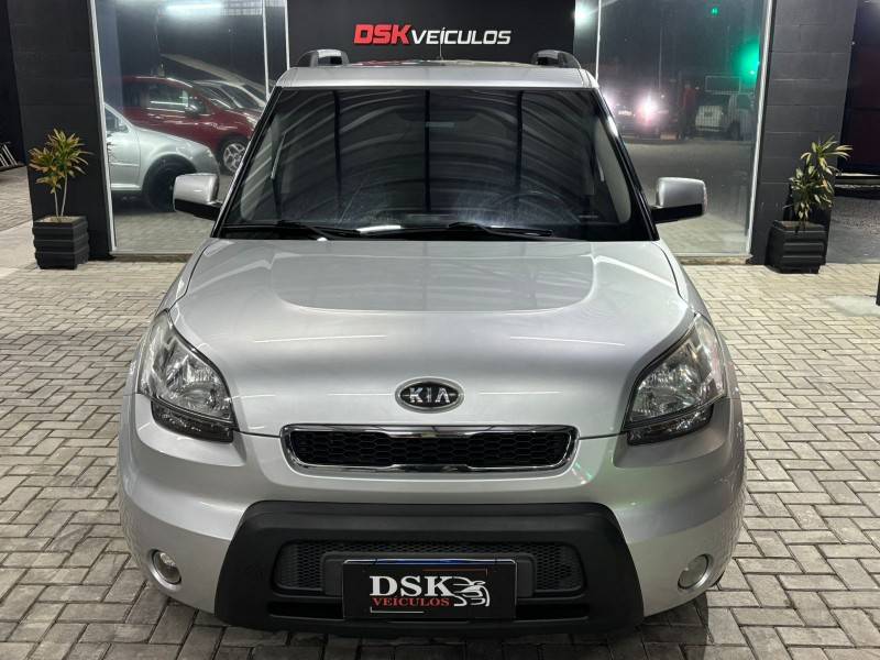 KIA MOTORS - SOUL - 2010/2010 - Prata - R$ 41.900,00