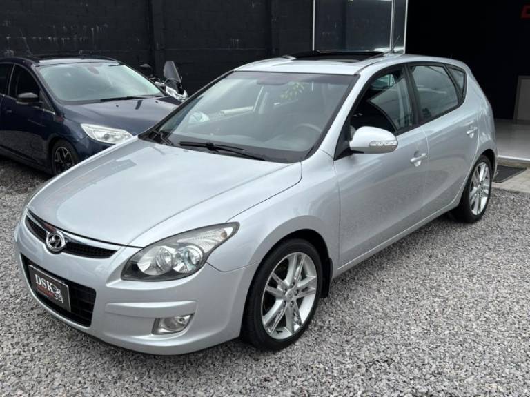 HYUNDAI - I30 - 2011/2012 - Prata - R$ 51.900,00