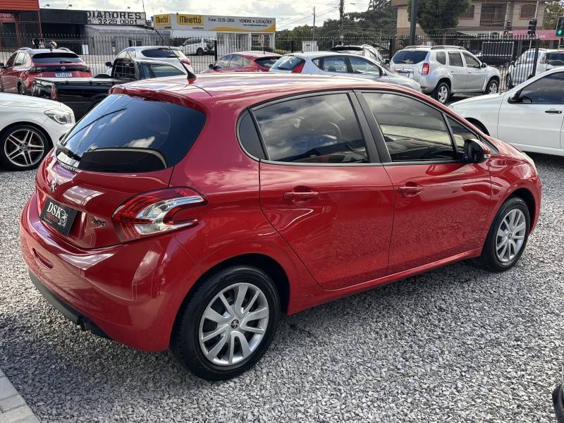 PEUGEOT - 208 - 2013/2014 - Vermelha - R$ 37.900,00