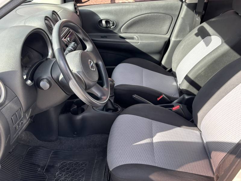 NISSAN - MARCH - 2014/2014 - Branca - R$ 38.900,00