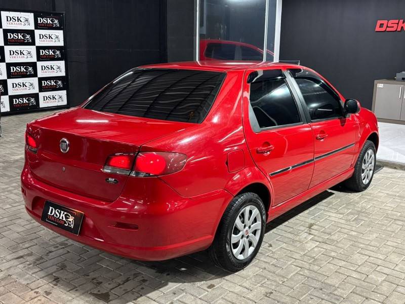 FIAT - SIENA - 2013/2013 - Vermelha - R$ 32.900,00