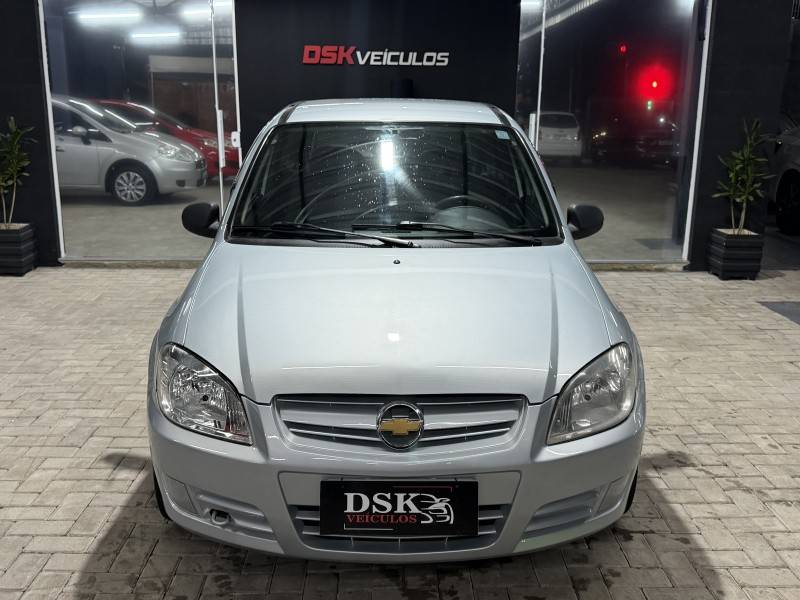 CHEVROLET - CELTA - 2007/2007 - Prata - R$ 19.900,00