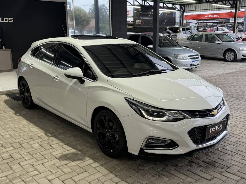 CHEVROLET - CRUZE - 2019/2019 - Branca - R$ 106.900,00