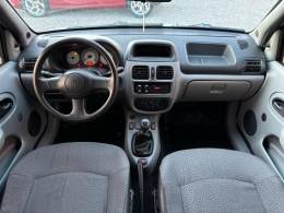 RENAULT - CLIO - 2006/2006 - Prata - R$ 19.900,00
