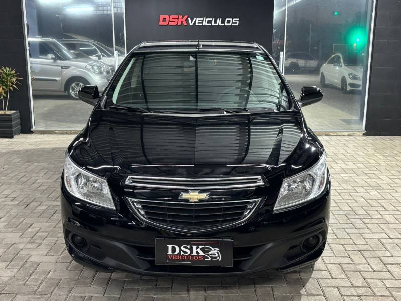 CHEVROLET - ONIX - 2013/2013 - Preta - R$ 42.900,00