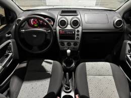 FORD - FIESTA - 2014/2014 - Branca - R$ 37.900,00
