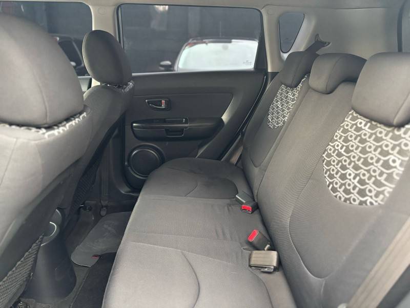 KIA MOTORS - SOUL - 2010/2010 - Prata - R$ 41.900,00