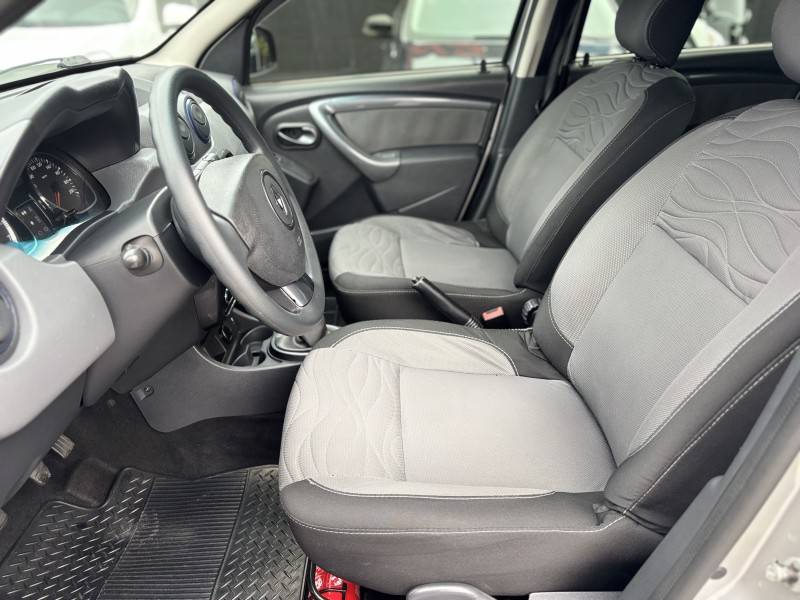 RENAULT - DUSTER - 2013/2013 - Prata - R$ 51.900,00