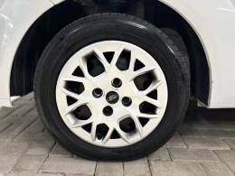 FORD - FIESTA - 2014/2014 - Branca - R$ 37.900,00