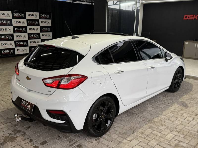 CHEVROLET - CRUZE - 2019/2019 - Branca - R$ 106.900,00